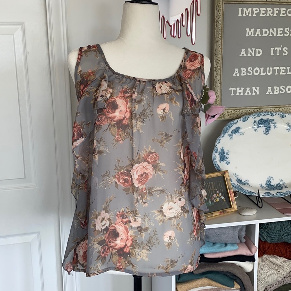 Blue Floral Roses Ruffle Blouse Famosa